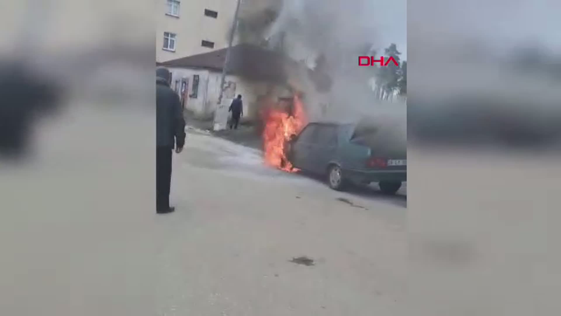 Ordu'da Park Halindeki Araçta Yangın Çıktı