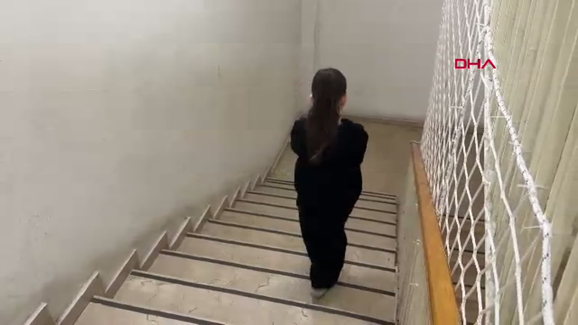 9 Yaşındaki Berra, Kavanozunda Biriktirdiği Parayı Şehit Ailelerine Bağışladı