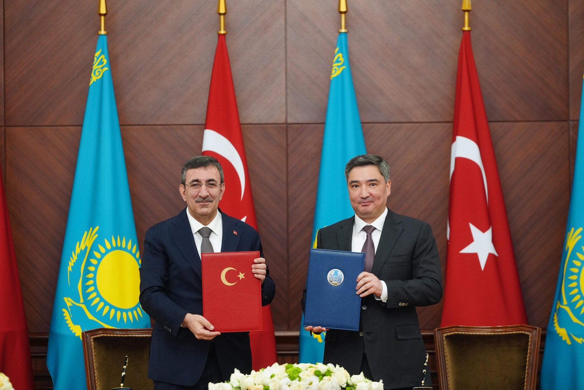 Türkiye ve Kazakistan 14'üncü Dönem KEK Protokolü’nü İmzaladı