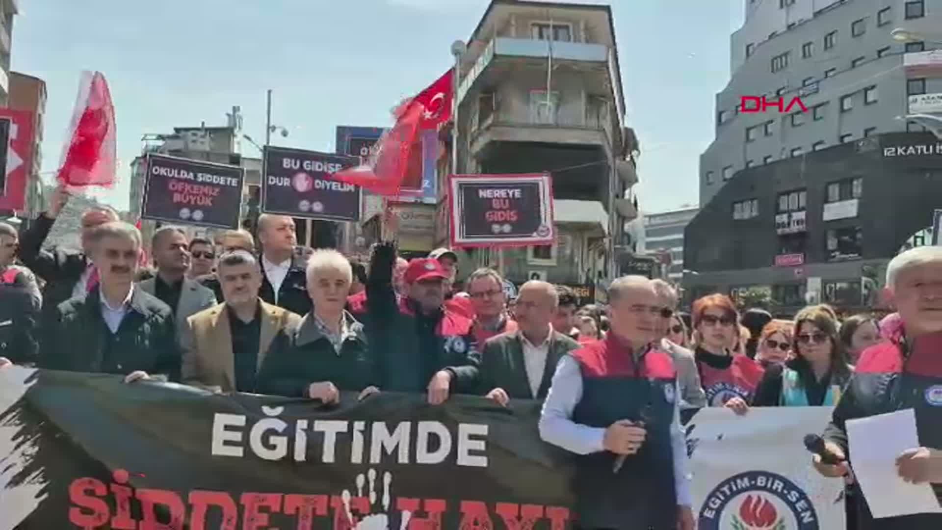 Zonguldak'ta Öğretmenlerden Siverek'teki Okul Saldırısına Sert Tepki