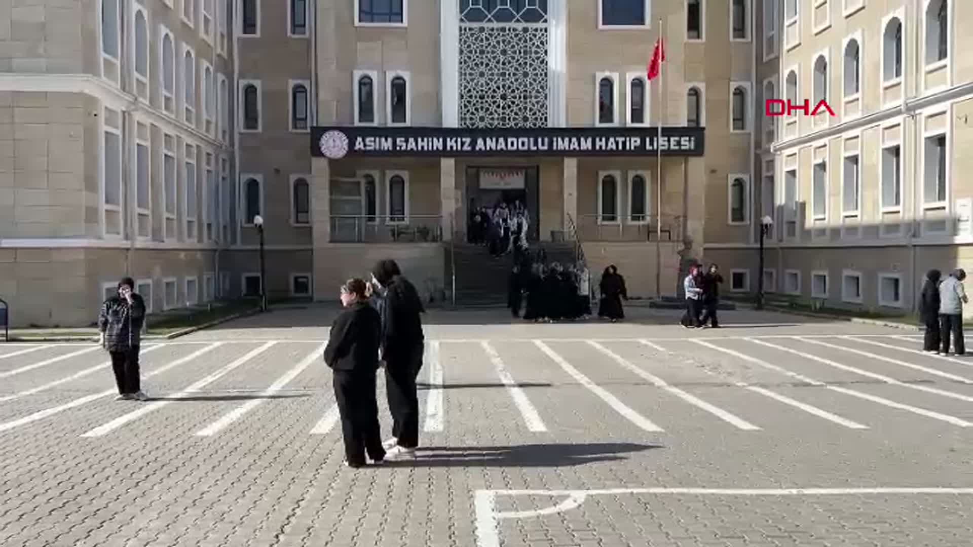 Sivas'ta Okullarda Güvenlik Önlemleri Güçlendirildi