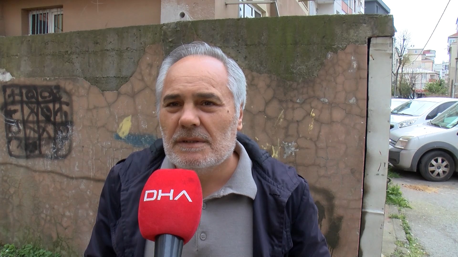 Kartal'da Dehşet: Yalnız Kadın Bıçaklanmış Halde Bulundu