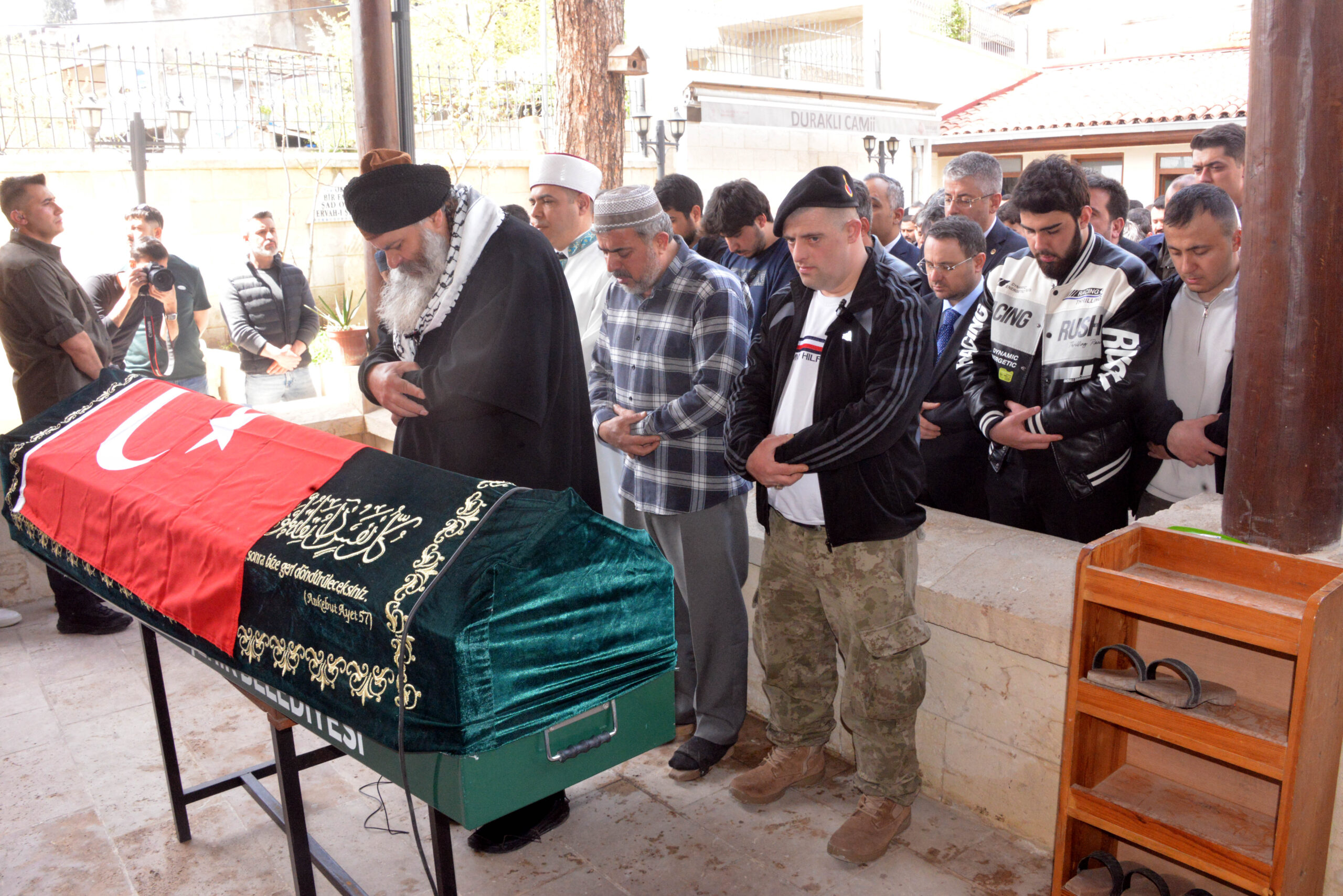 Kahramanmaraş'ta silahlı saldırıda yaşamını yitiren öğrenci toprağa verildi