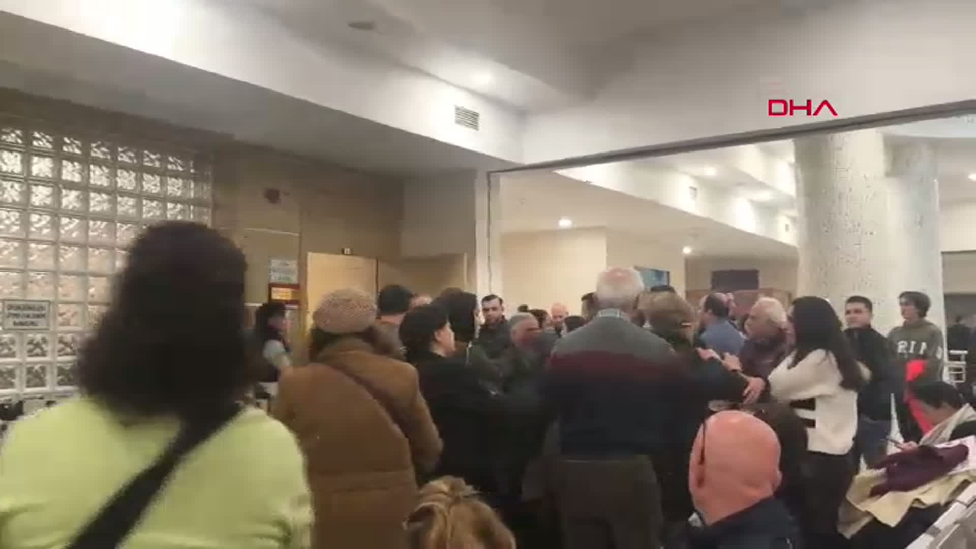 Kadıköy'de Yaya Geçidinde Otomobilin Çarptığı Berkay'ın Davasında İkinci Duruşma Gerçekleşti