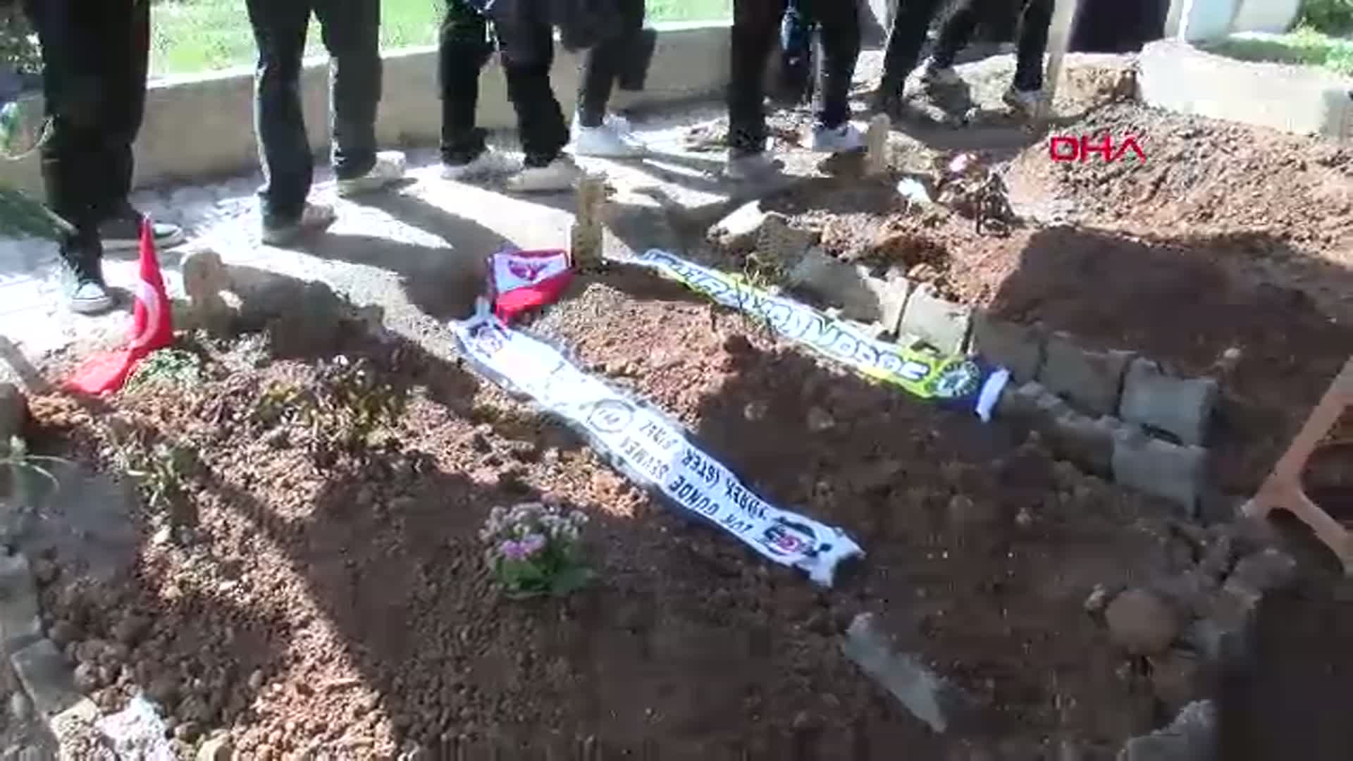 Kahramanmaraş'ta Okul Saldırısının Kurbanları Toprağa Verildi