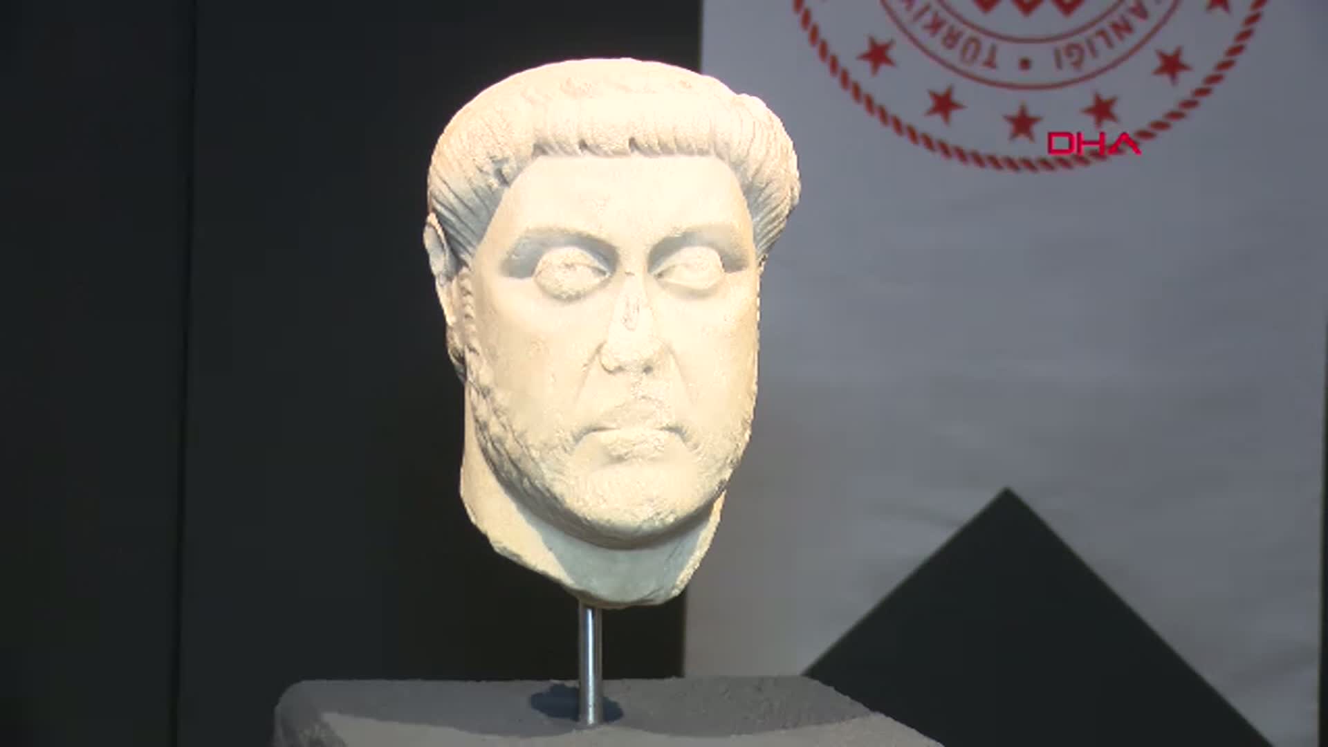 Smyrna Antik Kentine Ait Heykel Başı, ABD'den Türkiye'ye Iade Edildi