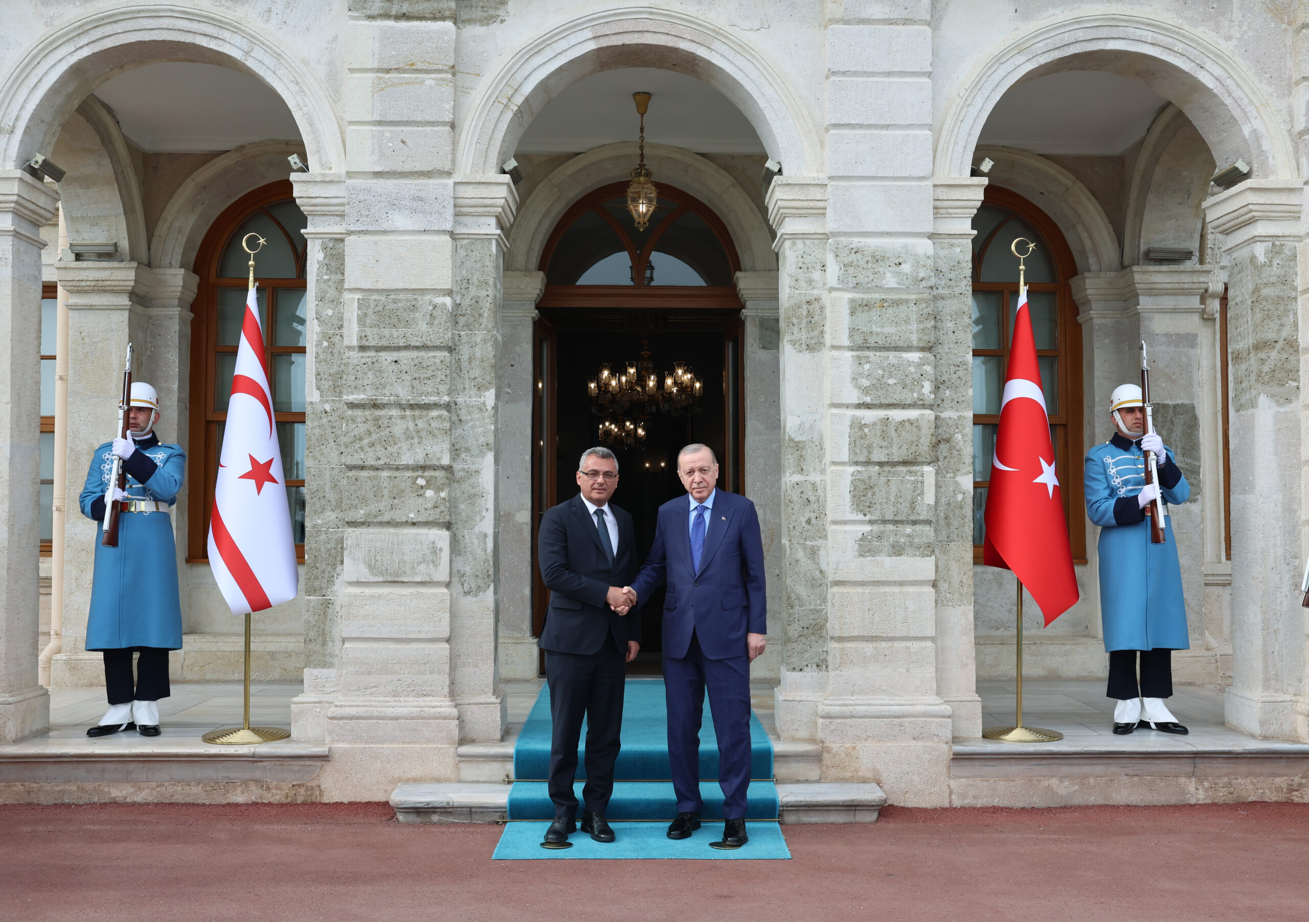 Cumhurbaşkanı Erdoğan, KKTC Cumhurbaşkanı Tufan Erhürman ile Görüştü