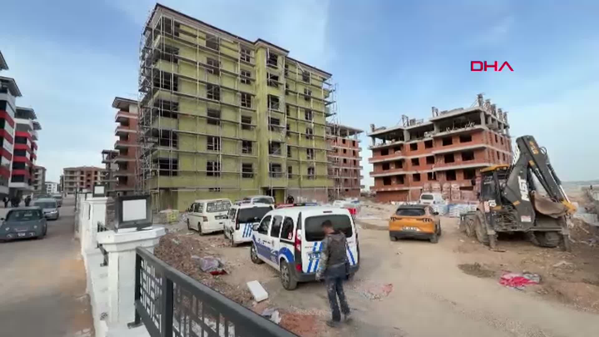 Eskişehir'de İnşaatta Düşen İşçi Hayatını Kaybetti