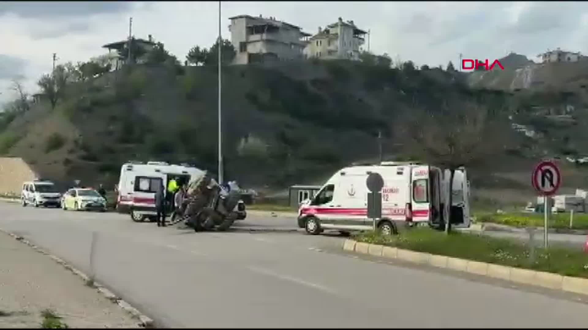 Çorum'da Ambulans ve Traktör Çarpıştı: 1 Yaralı