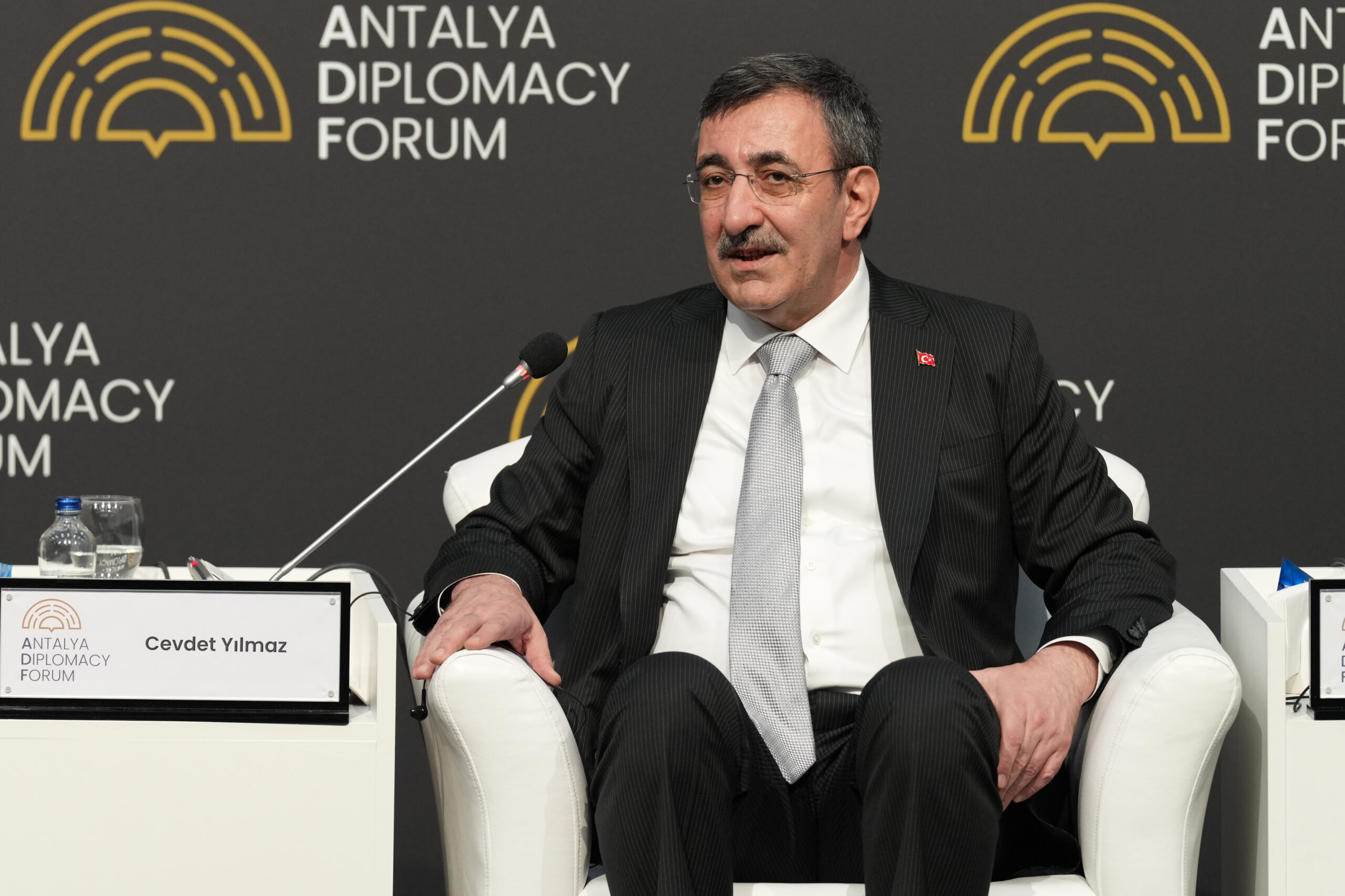 Cevdet Yılmaz: Avrupa'nın Liderlik Rolü Artmalı
