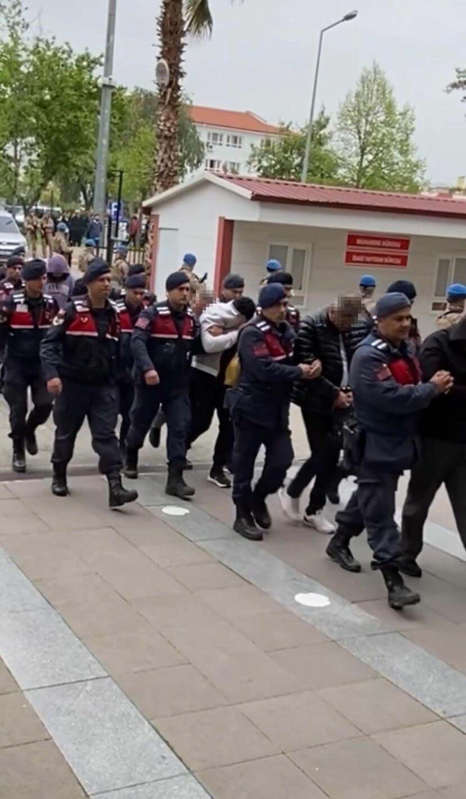 Aydın Merkezli Dolandırıcılık Operasyonu: 17 Şüpheli Adliyeye Sevk Edildi