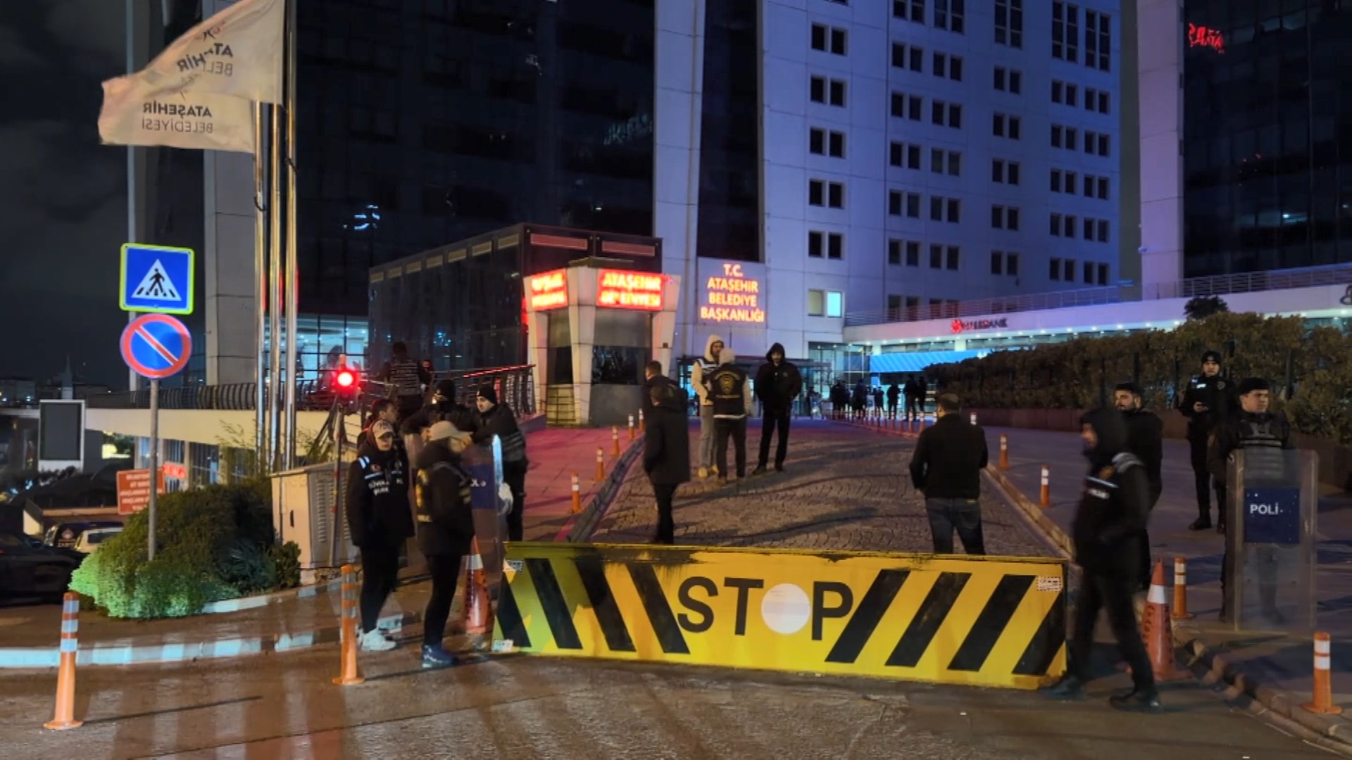 Ataşehir Belediyesi'nde Rüşvet Operasyonu: 18 Gözaltı