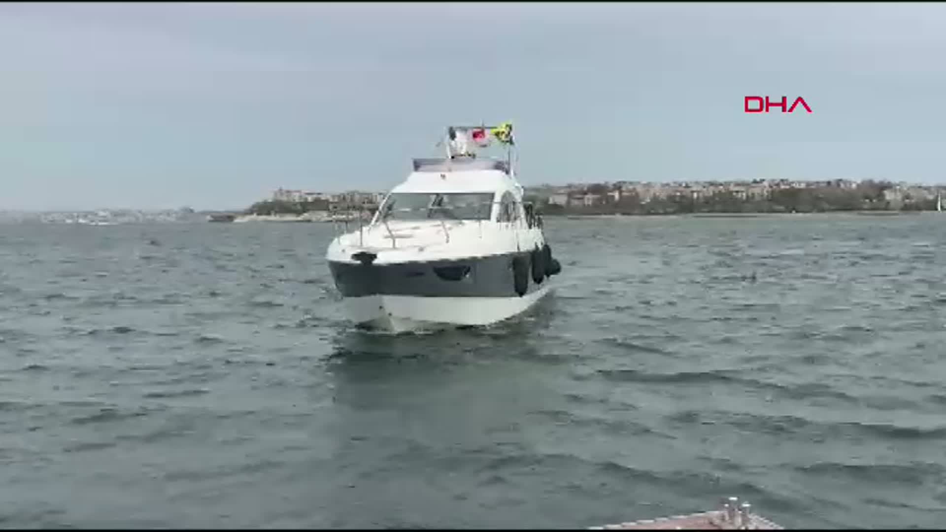 Aziz Yıldırım, Fenerbahçe Divan Toplantısına Tekneyle Geldi