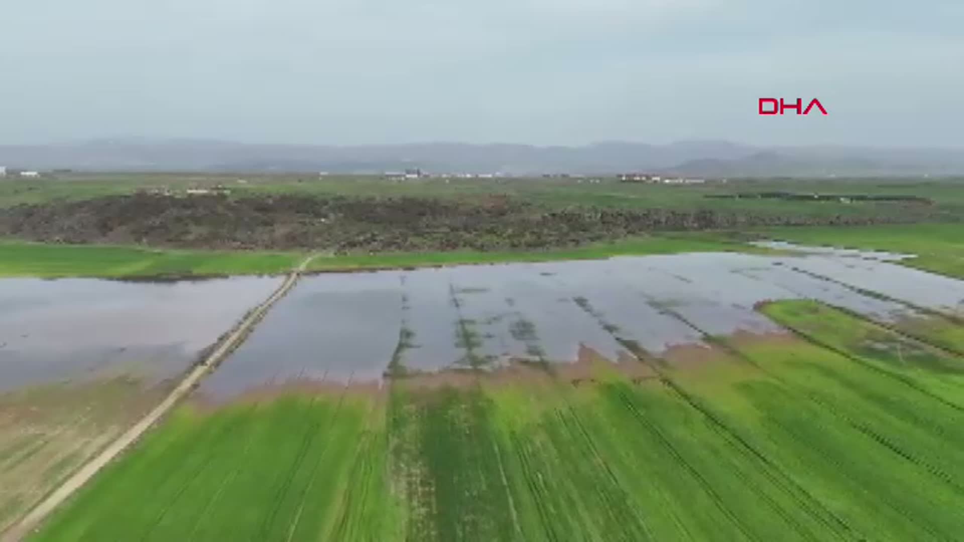 Gaziantep'te Su Altında Kalan Tarım Arazileri için Tahliye Çalışmaları Devam Ediyor