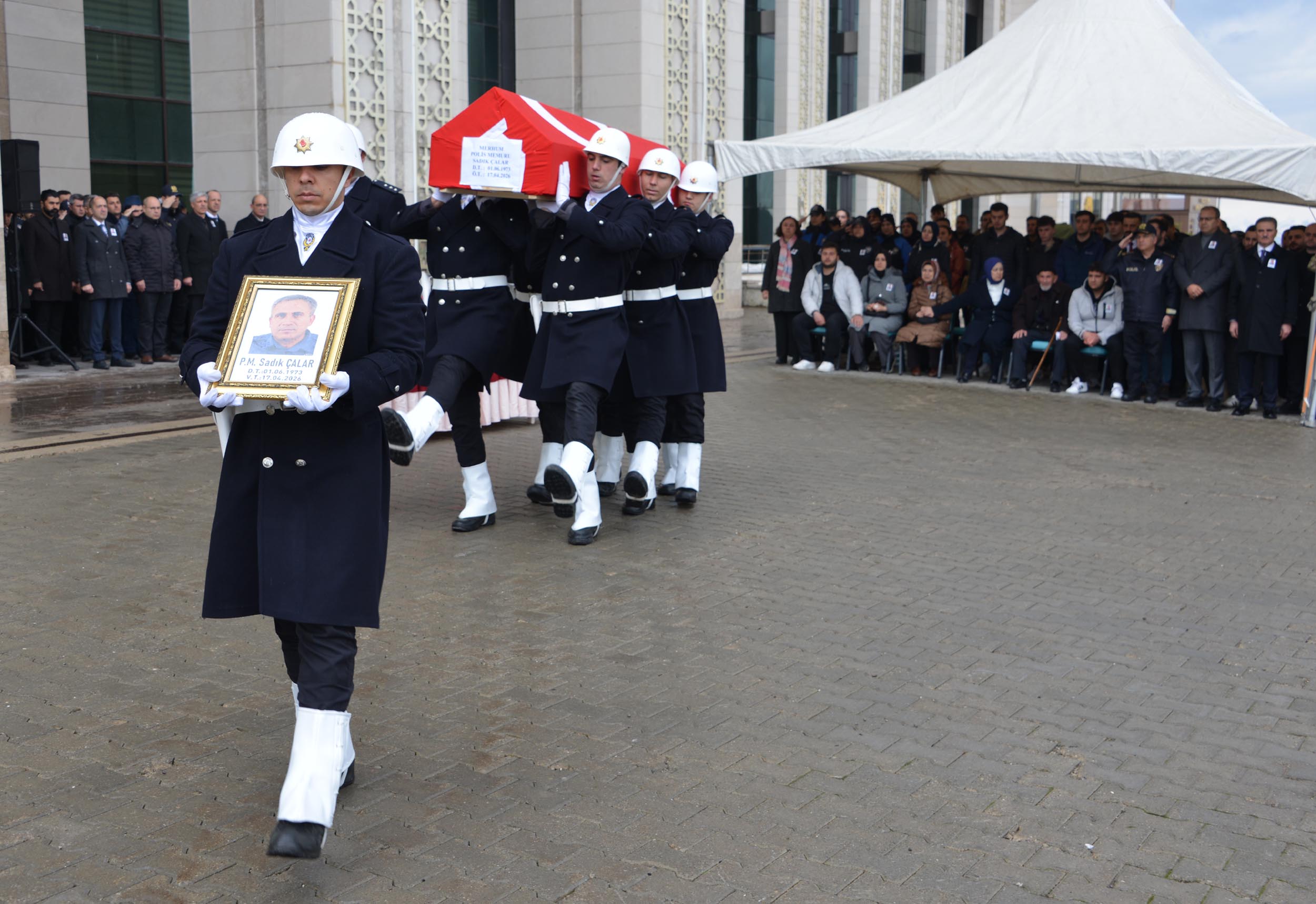 Kanserle Mücadelede Hayatını Kaybeden Polis Memuruna Veda Töreni
