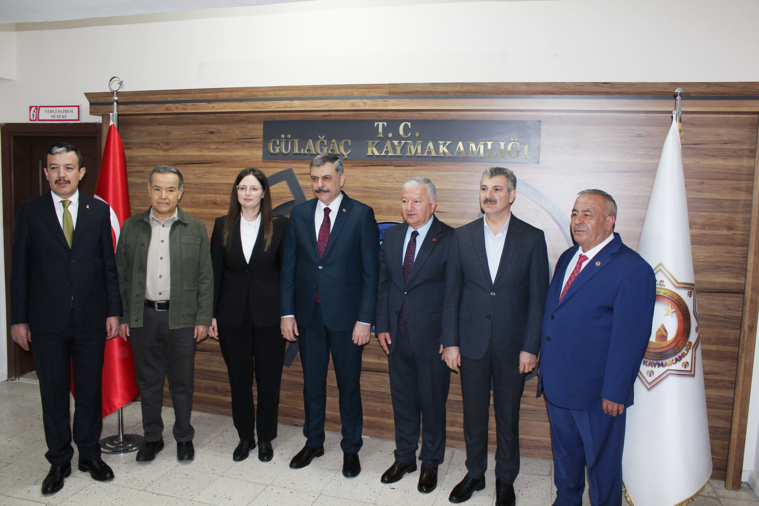 İçişleri Bakanı Çiftçi, İlk Görev Yeri Gülağaç'ı Ziyaret Etti