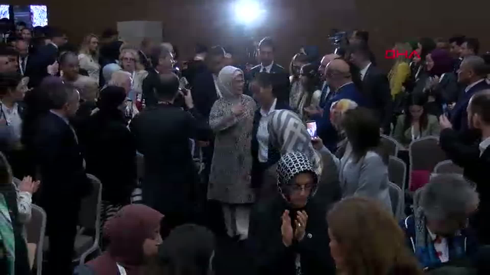 Emine Erdoğan'dan Filistinli Çocuklar için Eğitim Çağrısı