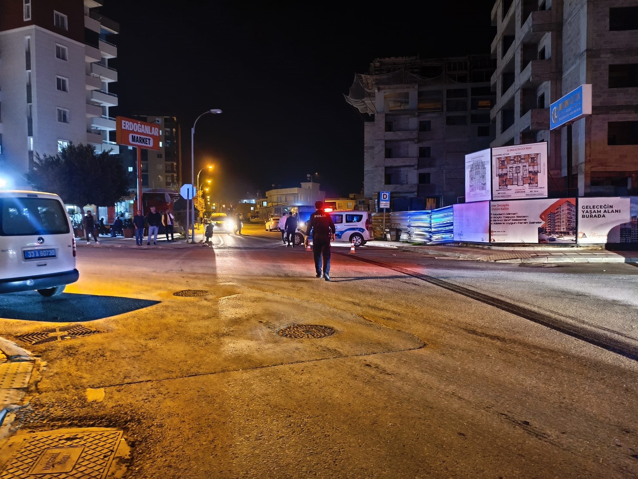 Tarsus'ta TIR Kazası: 34 Yaşında Kadın Hayatını Kaybetti
