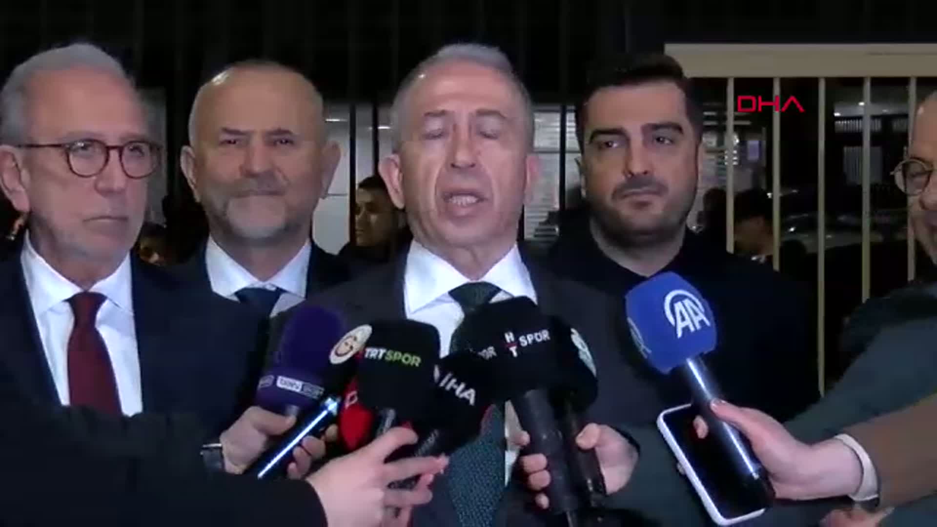 Metin Öztürk'ten Keskin Çıkış: 'Galatasaray'ı Şampiyon Yapmak İstemiyorsanız Açıkça Söyleyin'