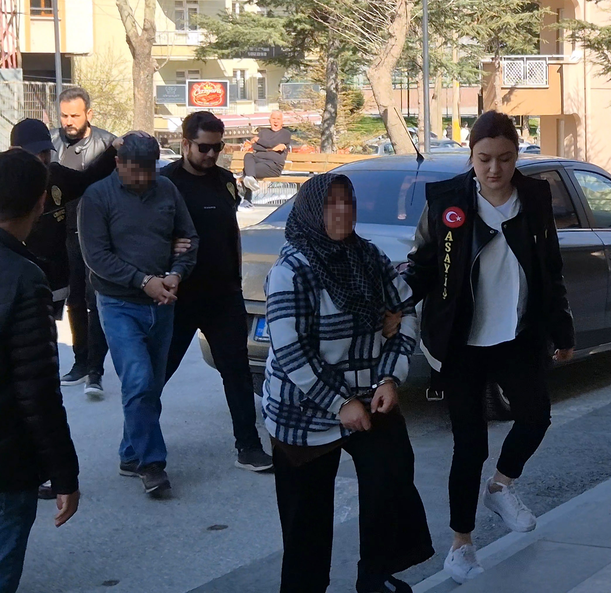Afyonkarahisar'da Çifte Cinayet Şüphelileri Adliyeye Sevk Edildi