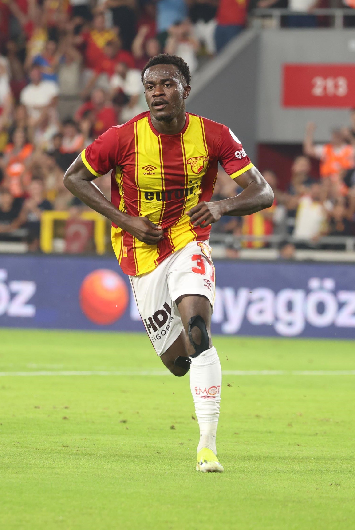 Göztepe'de Cezalı Oyuncular Sorunu