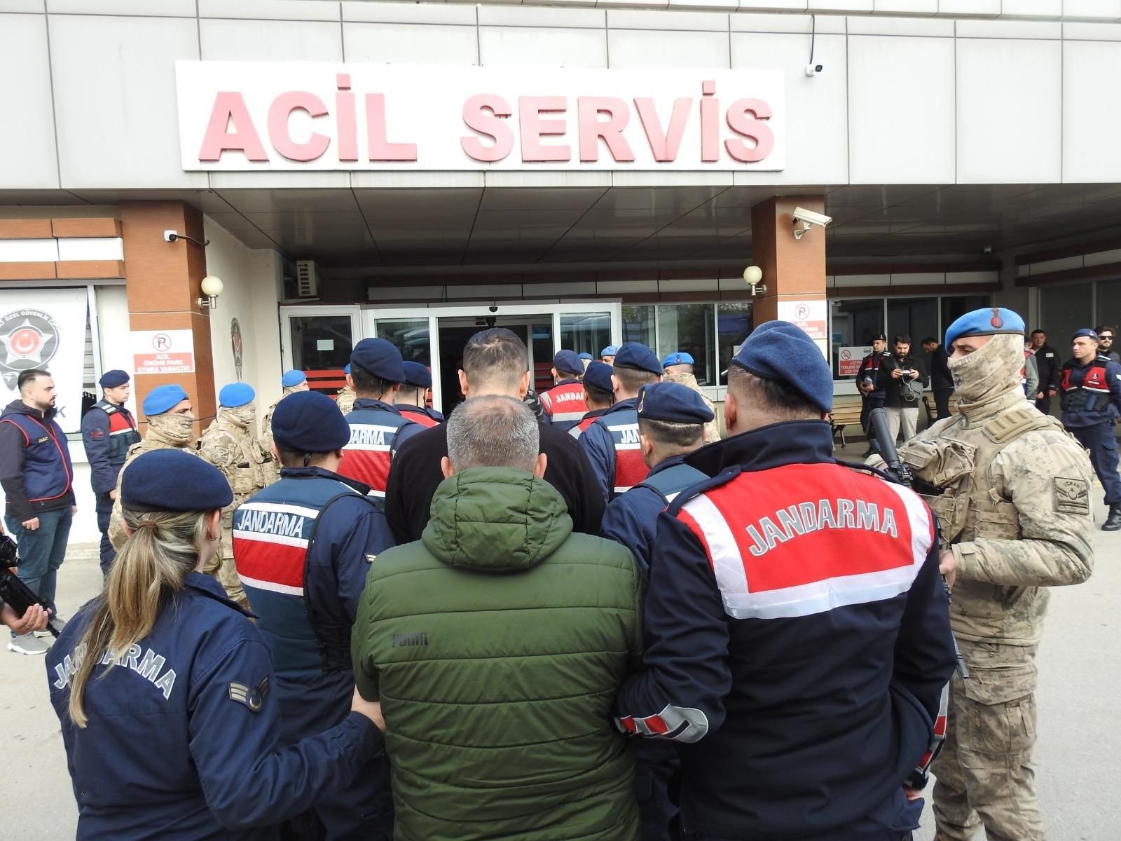 Kocaeli Merkezli Rüşvet Operasyonunda 21 Gözaltı
