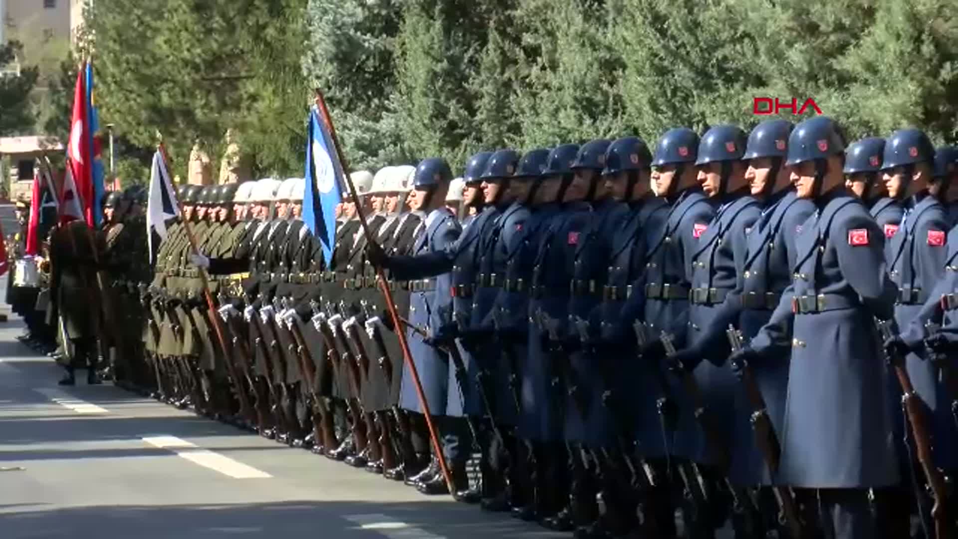 Bakan Güler, Kongo Savunma Bakanı Muadiamvita ile Görüştü