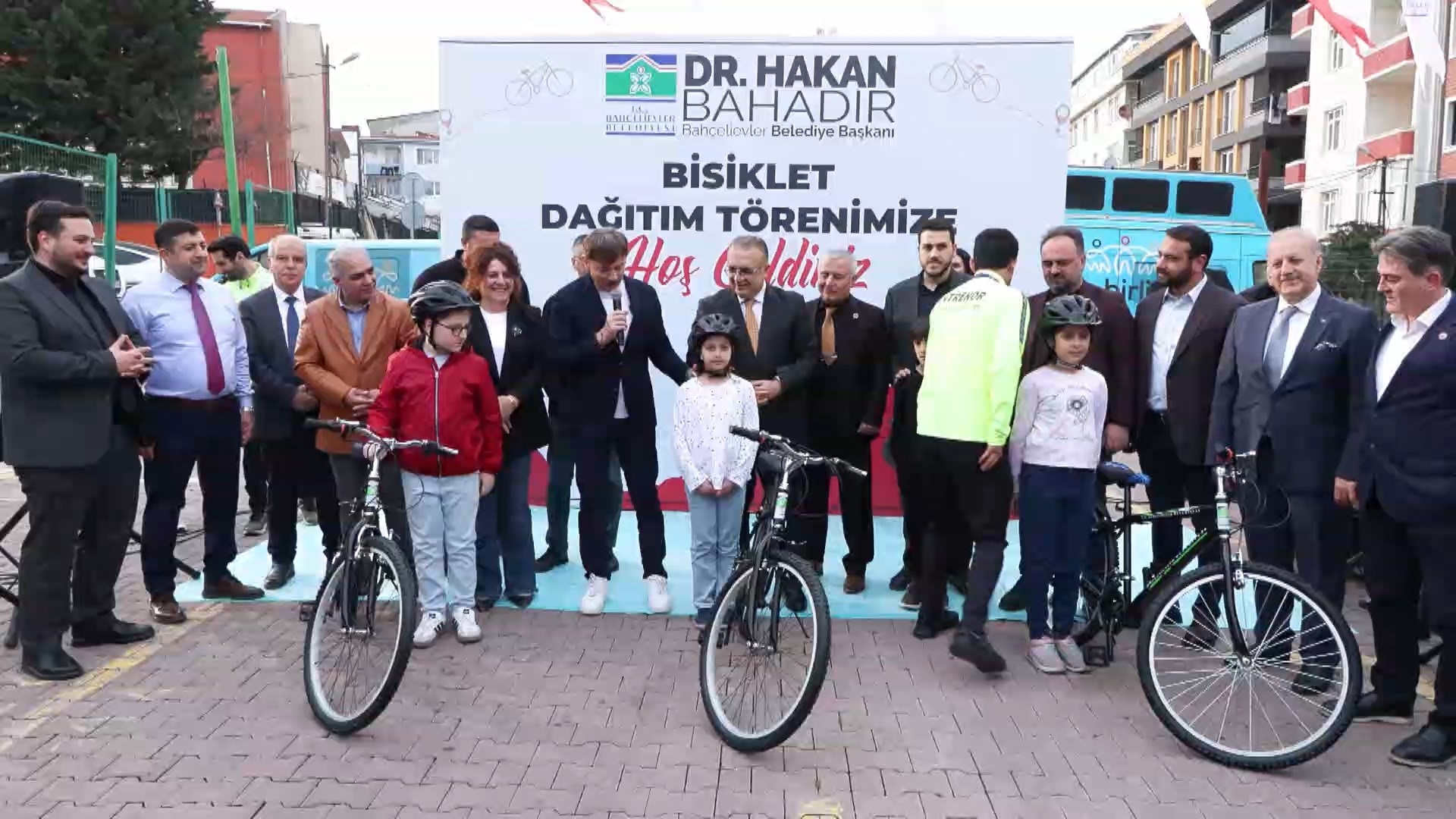 Bahçelievler’de Gençlere Bisiklet Dağıtım Töreni Yapıldı