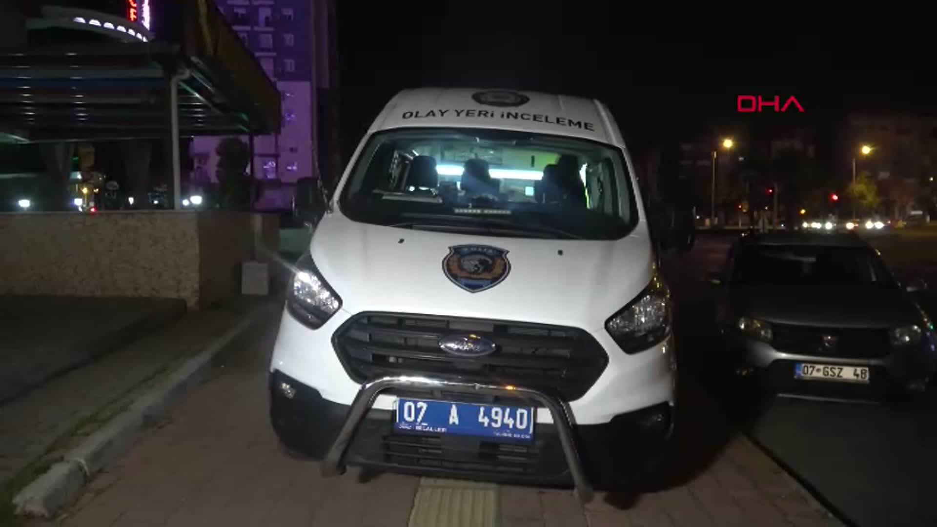 Antalya'da Yol Kenarında Gizemli Ölüm