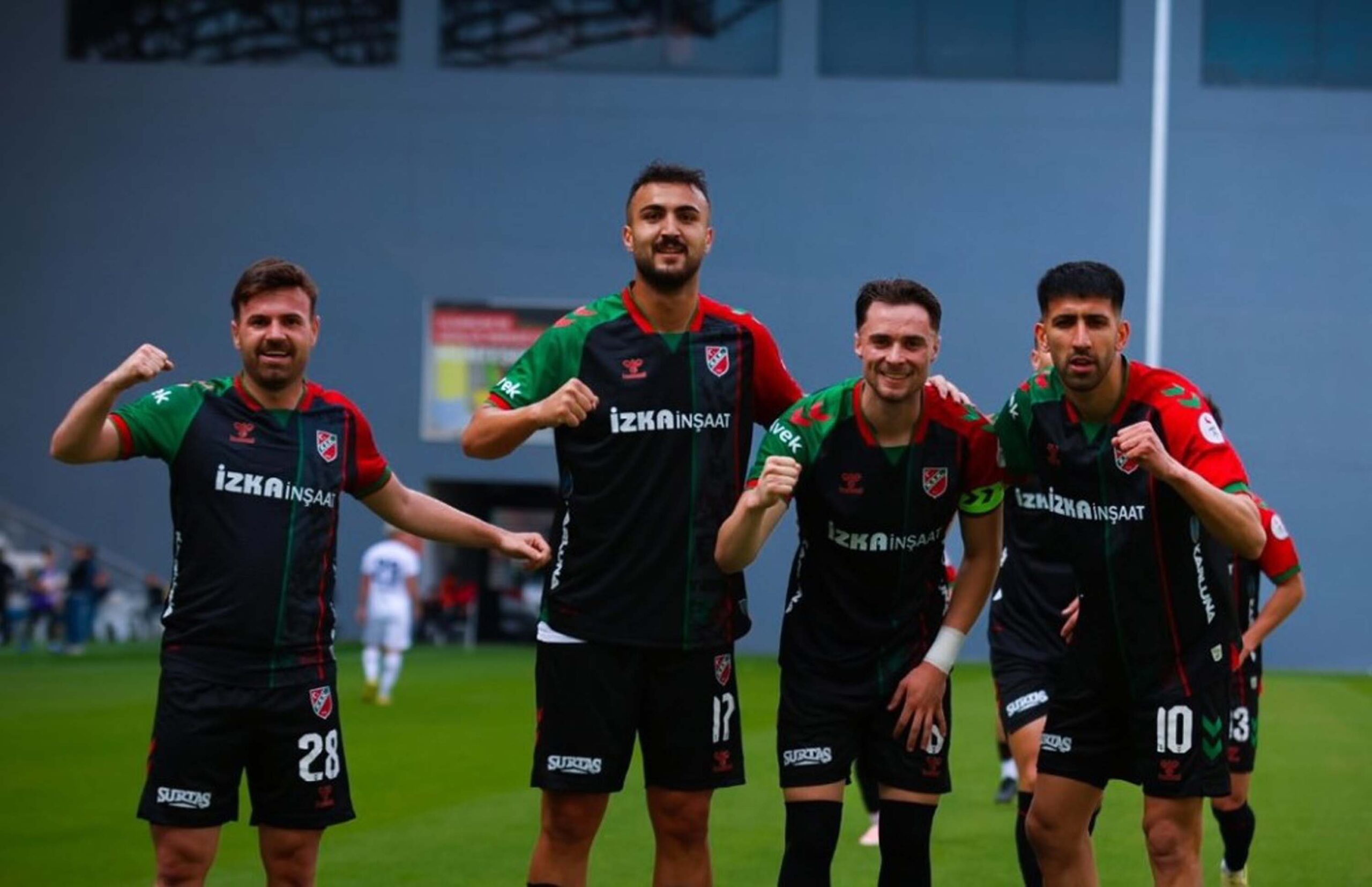 Karşıyaka Play-Off'ta Tecrübesini Konuşturuyor