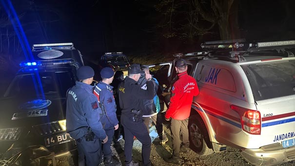 Kiralık Araçla Geldiği Bolu'da Kaybolan Kişi, Ekiplerin 3 Saatlik Arayışıyla Ormanda Bulundu