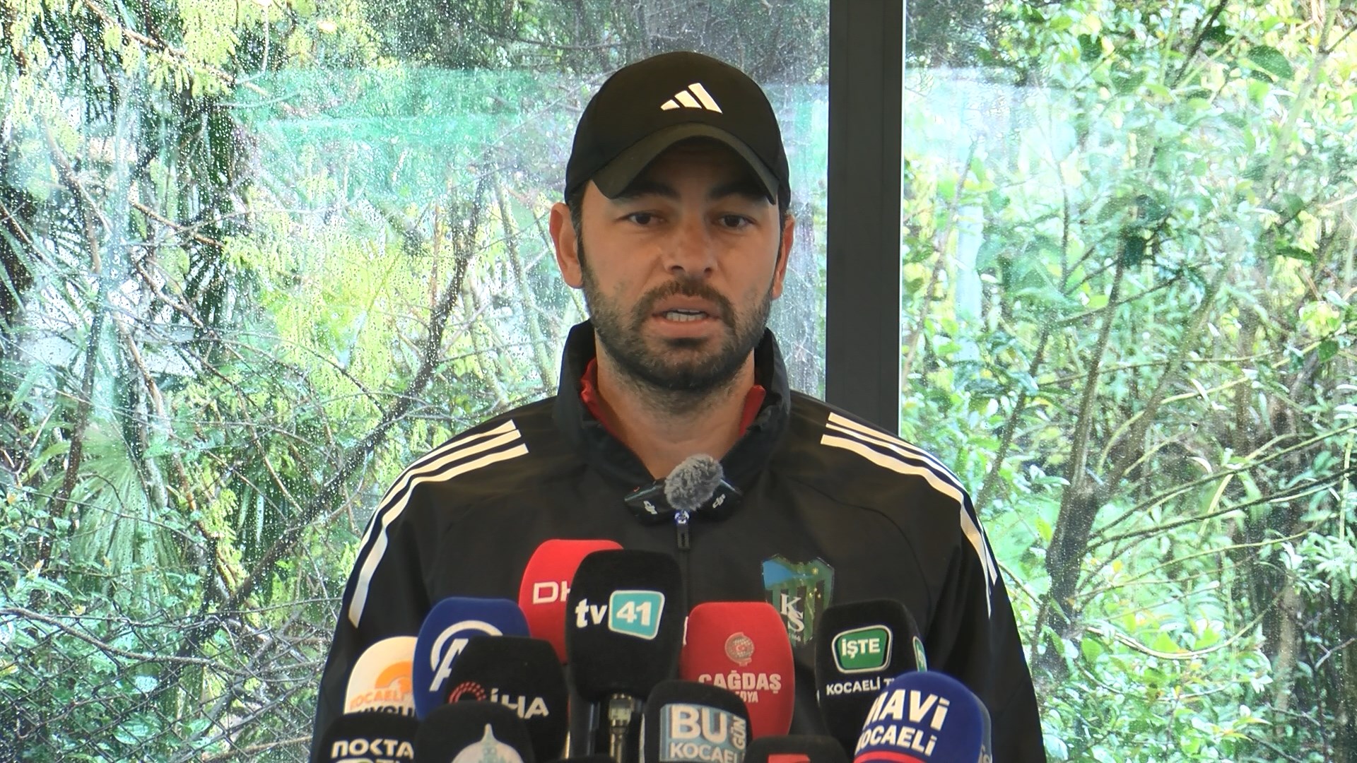 Kocaelispor Teknik Direktörü Selçuk İnan'dan Açıklamalar: 'Dört Maçta Alabildiğimiz Kadar Puan Almak İstiyoruz'