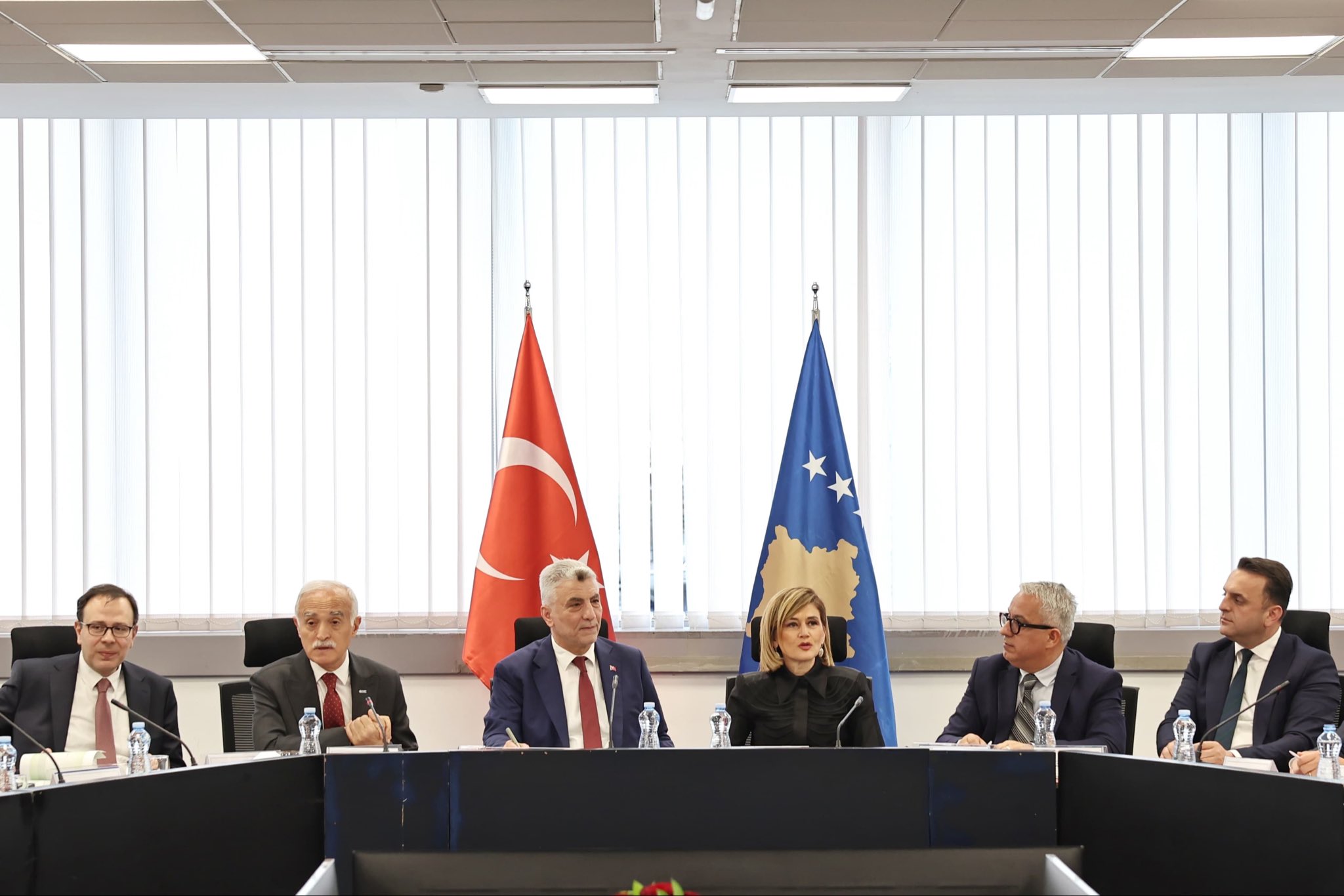 Türkiye ve Kosova'dan Ekonomik İşbirliği Hamlesi: Bolat, Yatırım Fırsatlarını Değerlendirdi