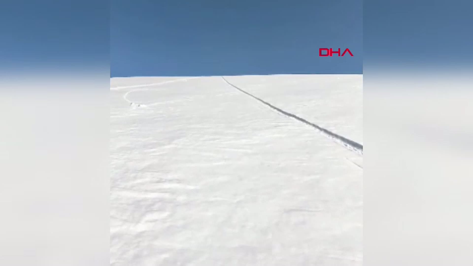 Nisan Ayında Kösedağ Zirvesinde 'Poşet Kayak': Adrenalin Dolu Anlar