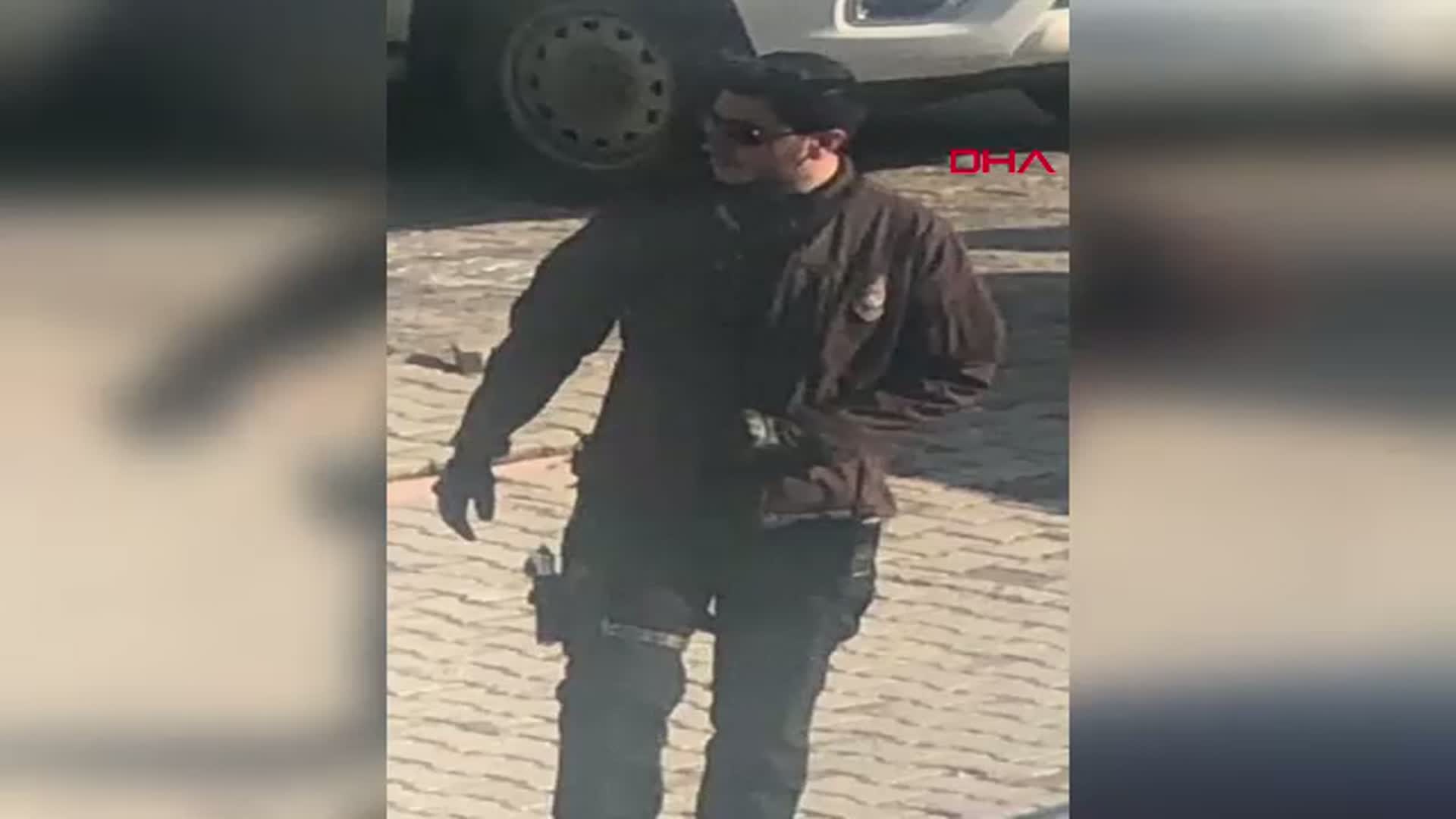 Gülistan Doku Dosyası Karıştı: Vali Oğlu 'Silahım Yok' Dedi, Kamuflajlı Fotoğrafı Ortaya Çıktı