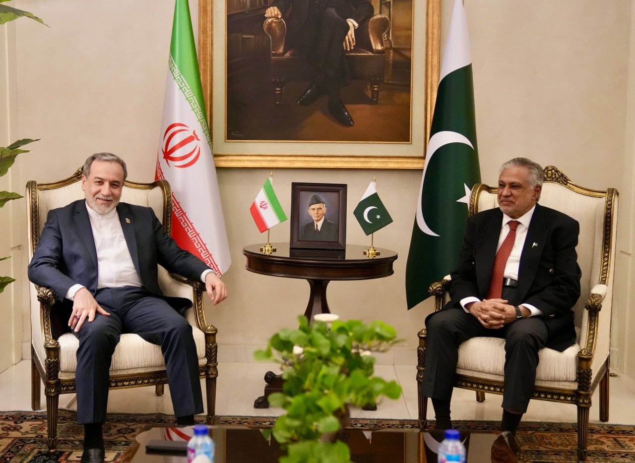 İran'dan ABD Mesajı: Doğrudan Görüşme Yok, Pakistan Aracı Olacak