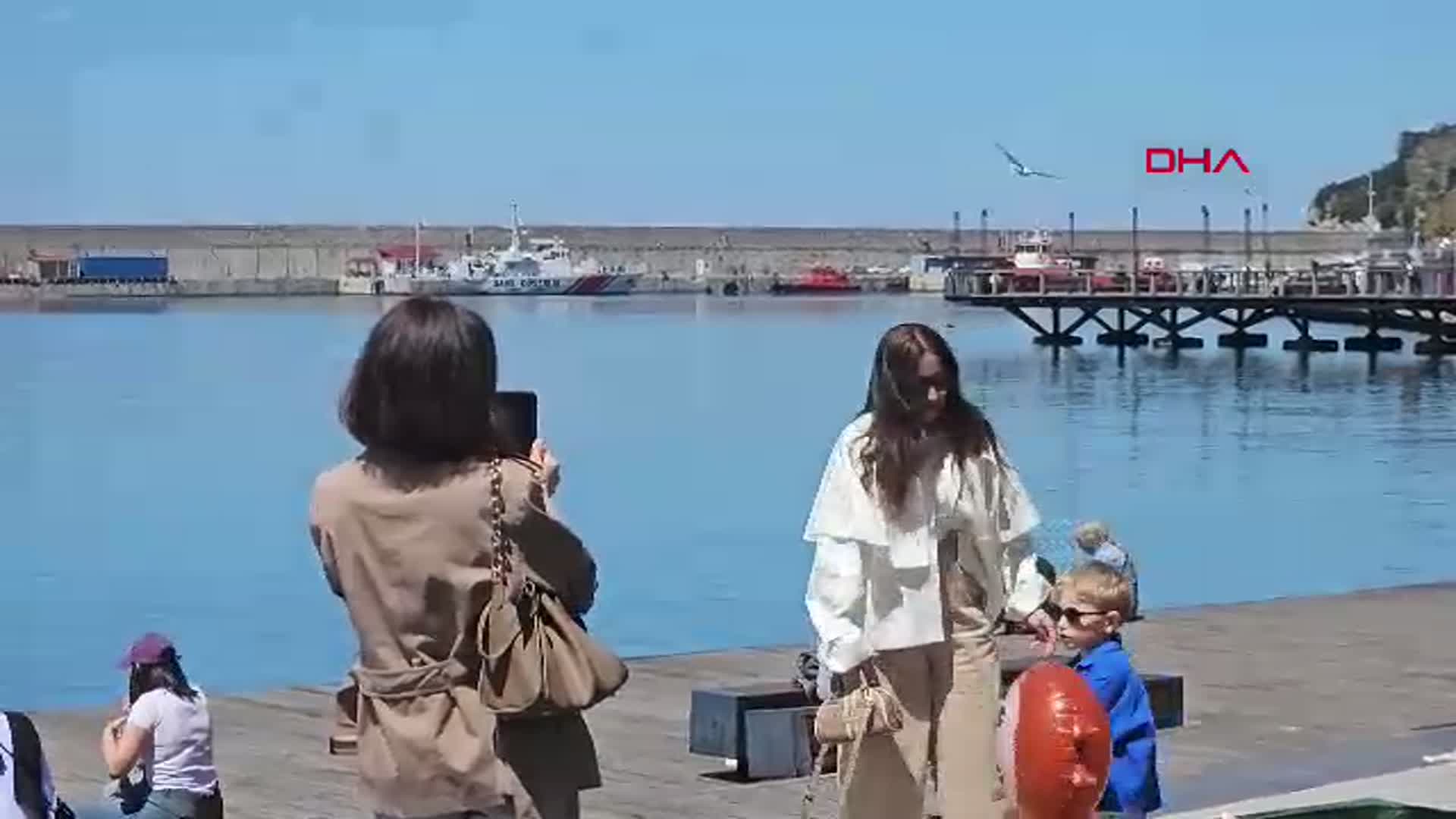 Zonguldak Güneşe Kucak Açtı: Sahiller Bayram Etti!
