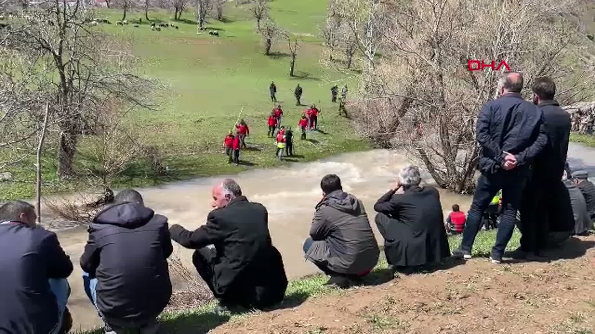 Hakkari'de Kayıp Osman İçin Umutlu Bekleyiş Sürüyor: Arama Çalışmaları 2. Gününde