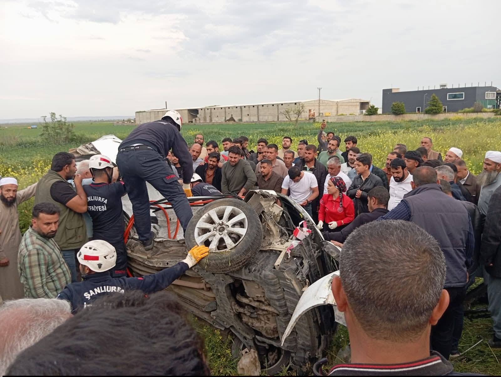 Şanlıurfa'da Kanlı Kaza: 2 Gencin Hayatı Karıştı, 2 Yaralı