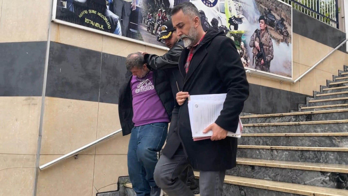 Üsküdar'da Polisi Dolandırıcılıkla Kandırmaya Çalıştılar: 2 Şüpheli Tutuklandı
