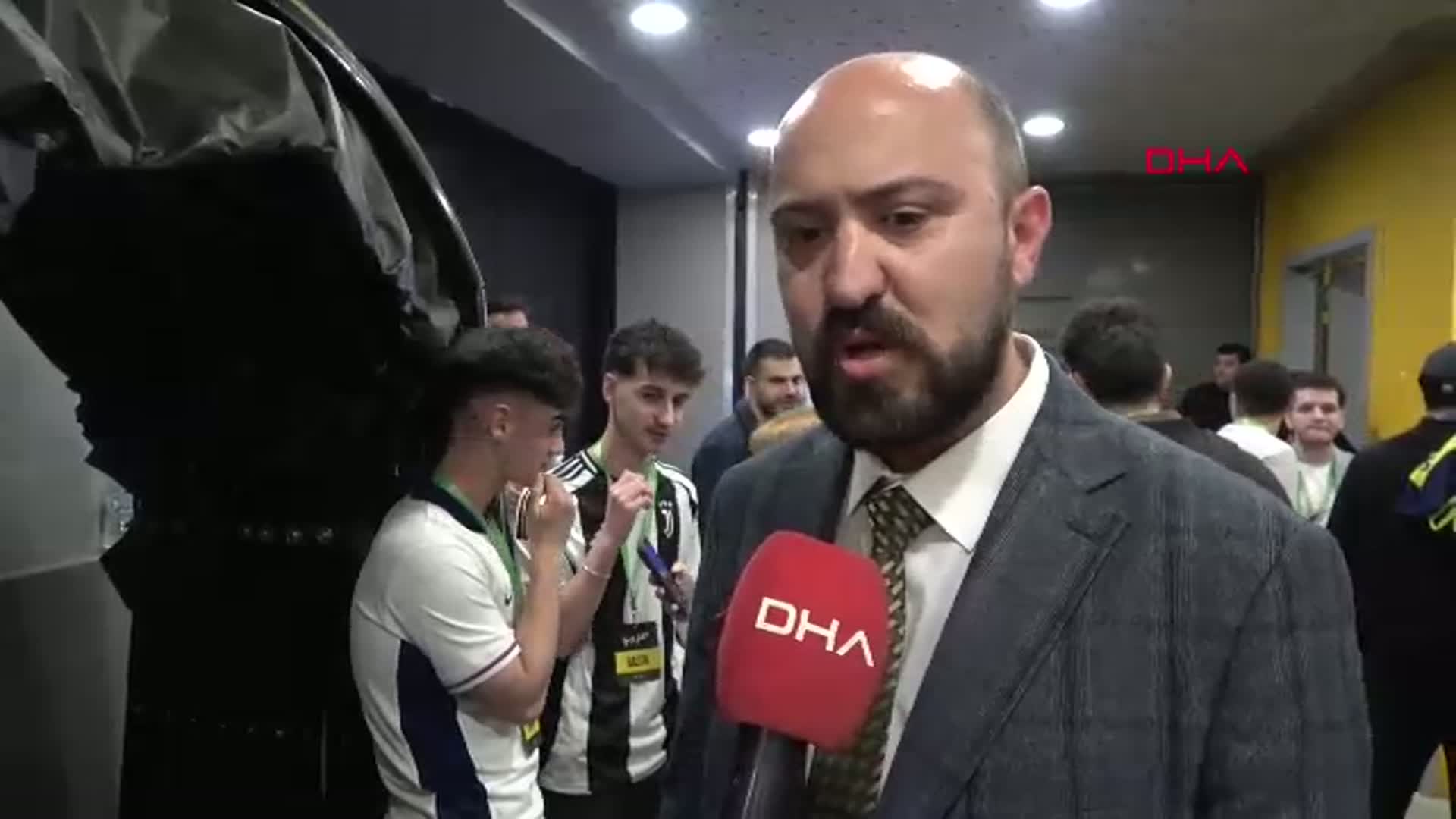Fenomen Oğuzhan Alpdoğan'dan Milli Takım Tahmini: "En Kötü Yarı Final Görürüz!"