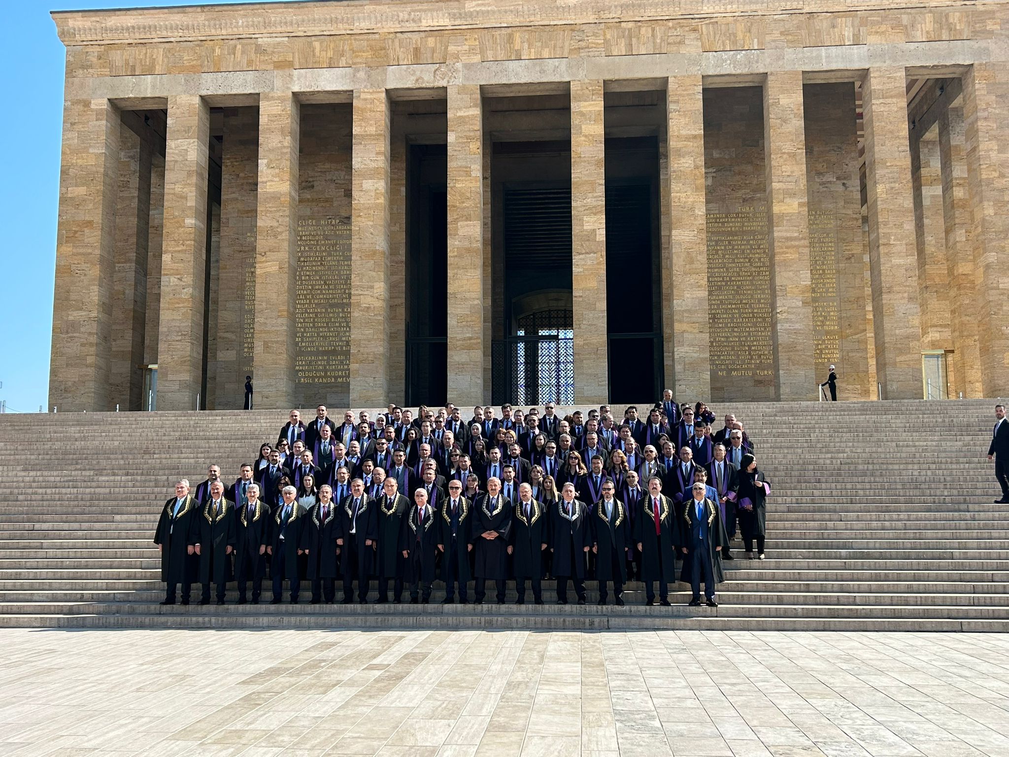 Anayasa Mahkemesi'nden Atatürk'e Vefa: 64. Yıl Dönümü Anıtkabir Ziyareti