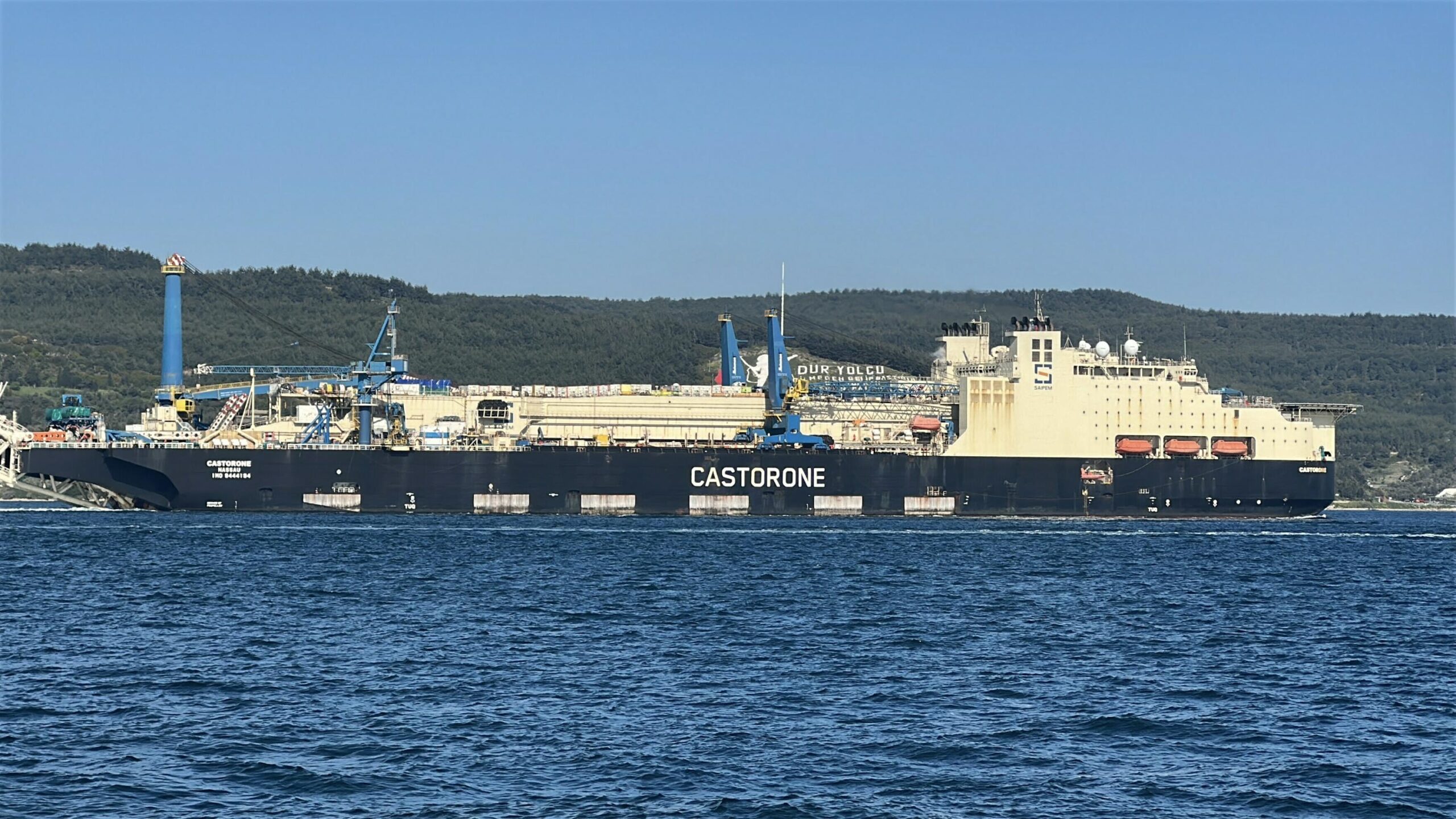 Dev Boru Döşeme Gemisi Çanakkale Boğazı'ndan Geçti: Tarihi Anlar Kamerada