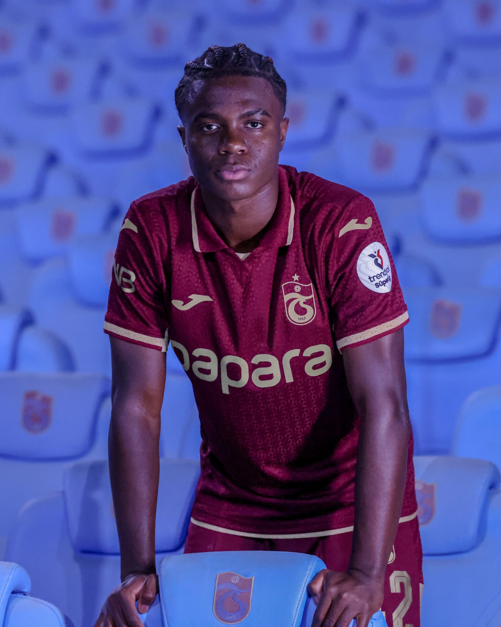 Trabzonspor'un Genç Yıldızı Christ Oulai: "Şampiyonlar Ligi'ni Kazanmak ve Fildişi Sahili'ne Dünya Kupası Getirmek Hayalim"