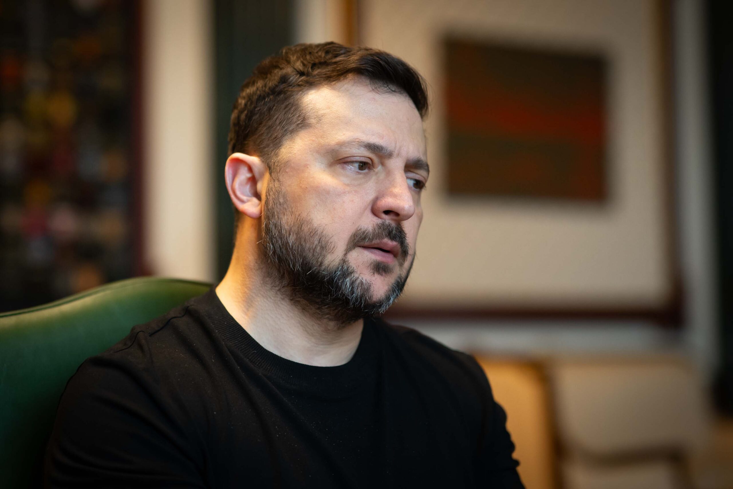 Zelenskiy'den Kritik Hamle: Rus Ateşkes Teklifi İçin ABD İle Masaya Oturuyor