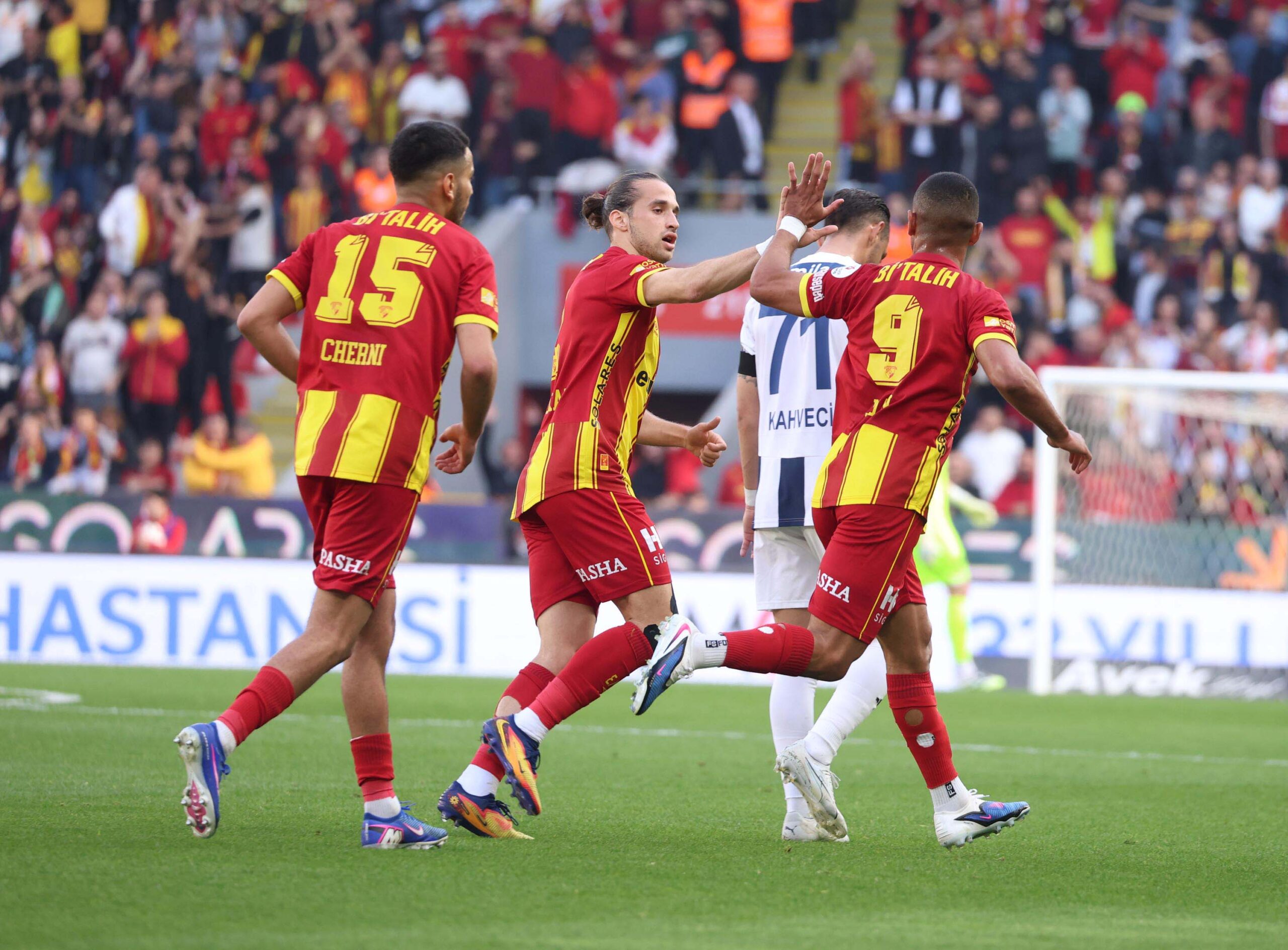 Göztepe'den Deplasman Başarısı: Avrupa Yolunda Kritik Adım!
