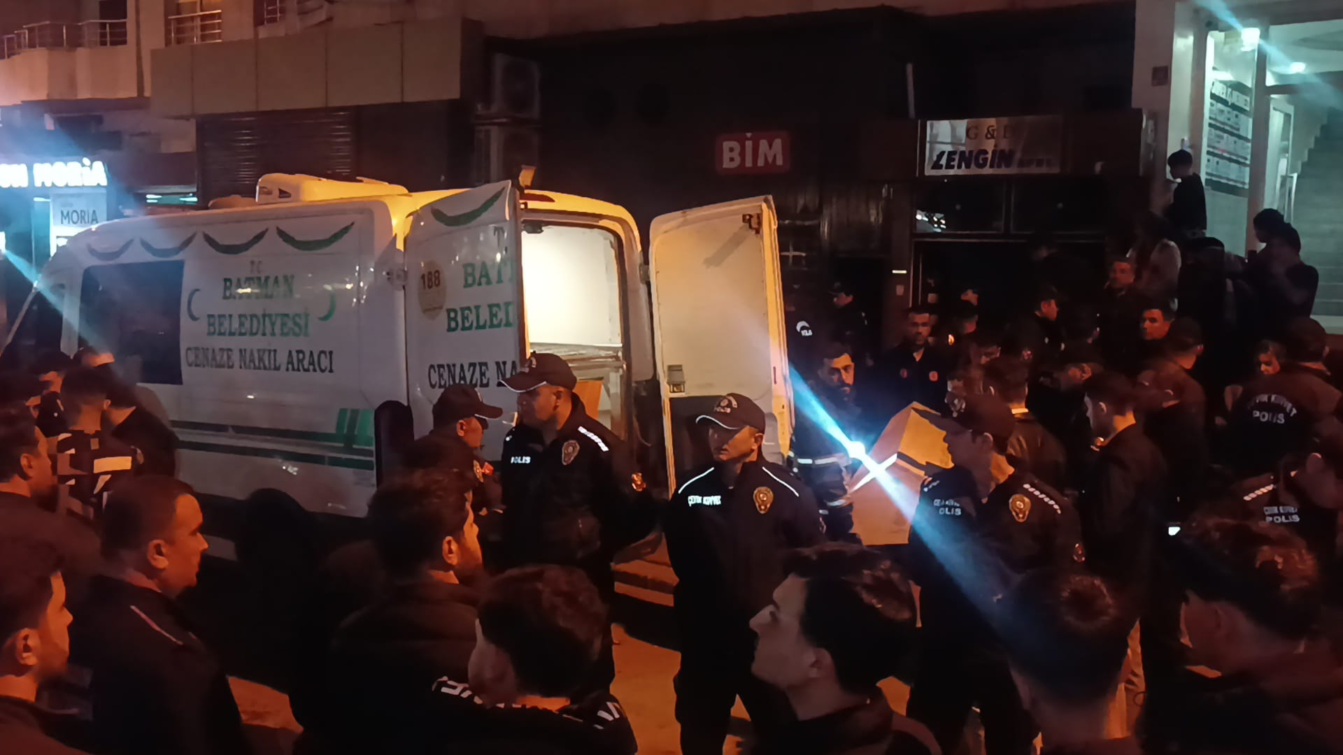Batman'da Dairede Korkunç Yangın: 2 Kişi Hayatını Kaybetti