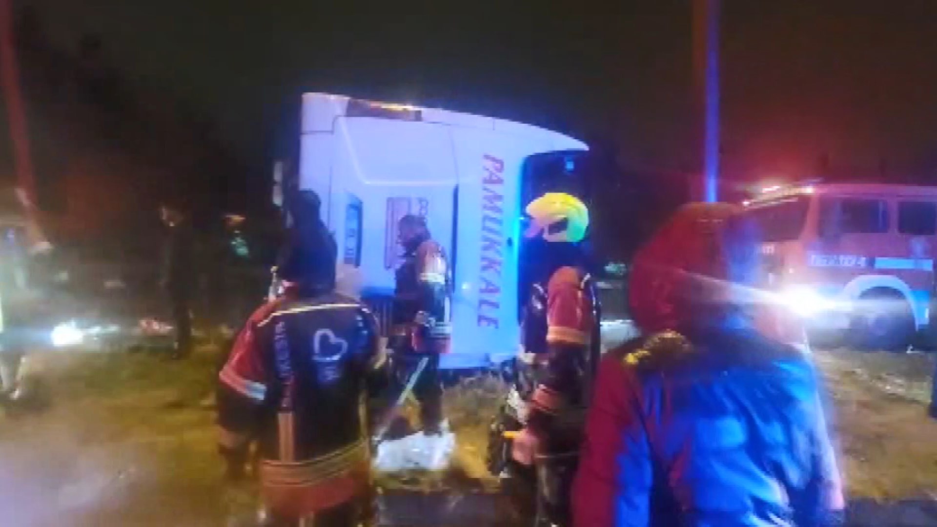 Balıkesir'de Trafik Faciası: Yolcu Otobüsü Devrildi, Çok Sayıda Yaralı Var