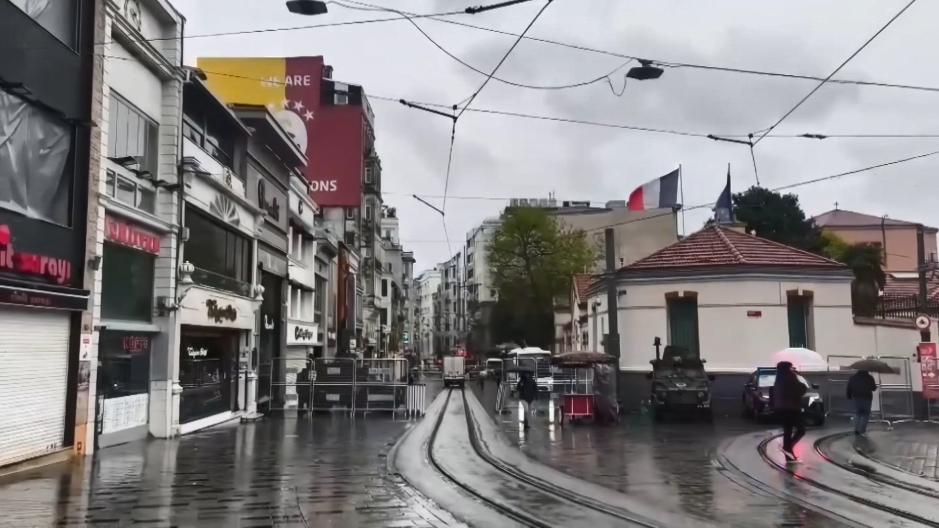 1 Mayıs'ta İstanbul'da Trafik Kilit: Taksim'e Giden Yollar Kapalı