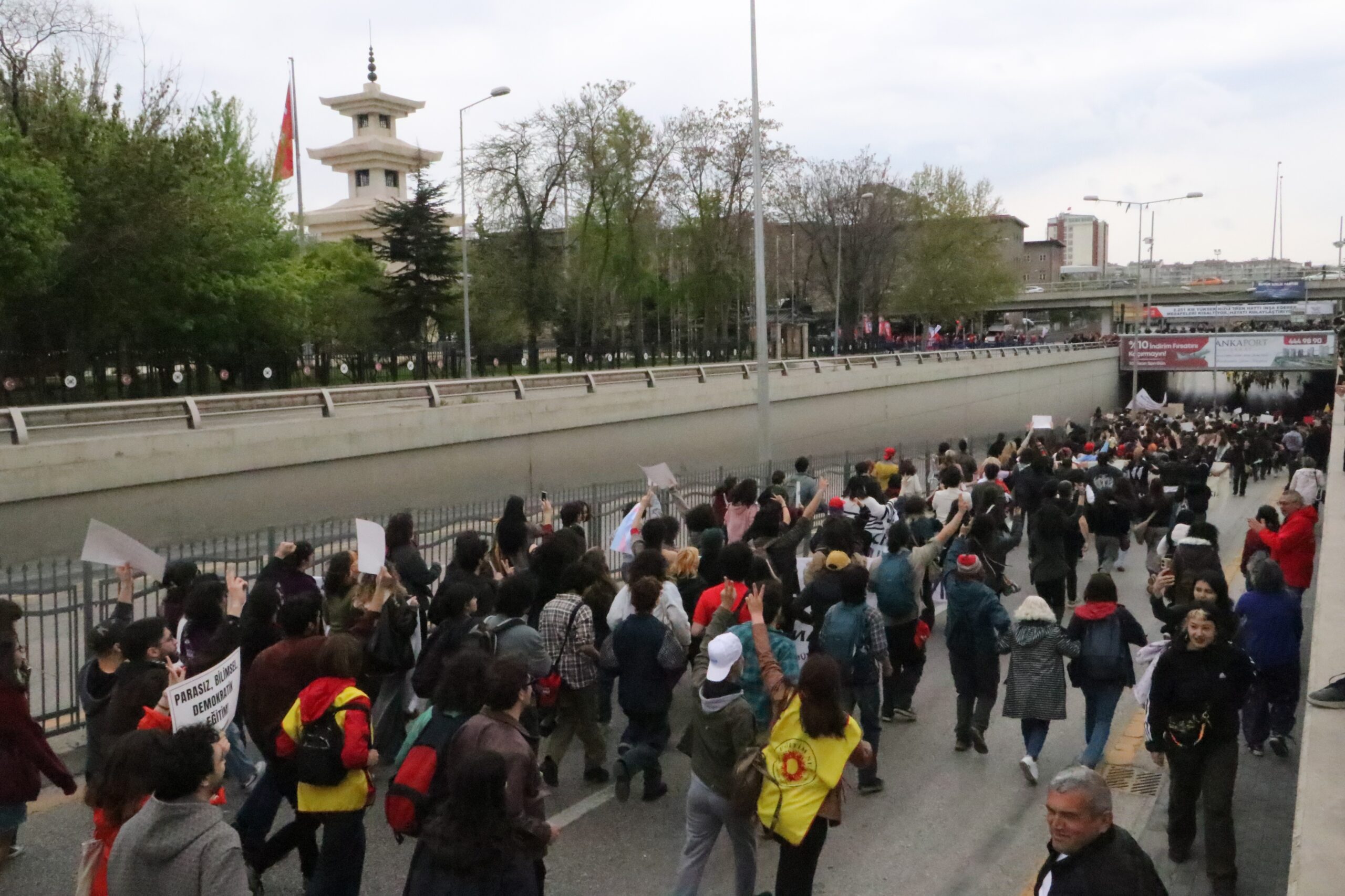 Ankara'da 1 Mayıs Coşkusu: Emek ve Dayanışma Tandoğan Meydanı'nda Buluştu